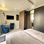 Golf Cubes Holiday home *